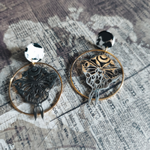 boucles oreilles papillon nuit